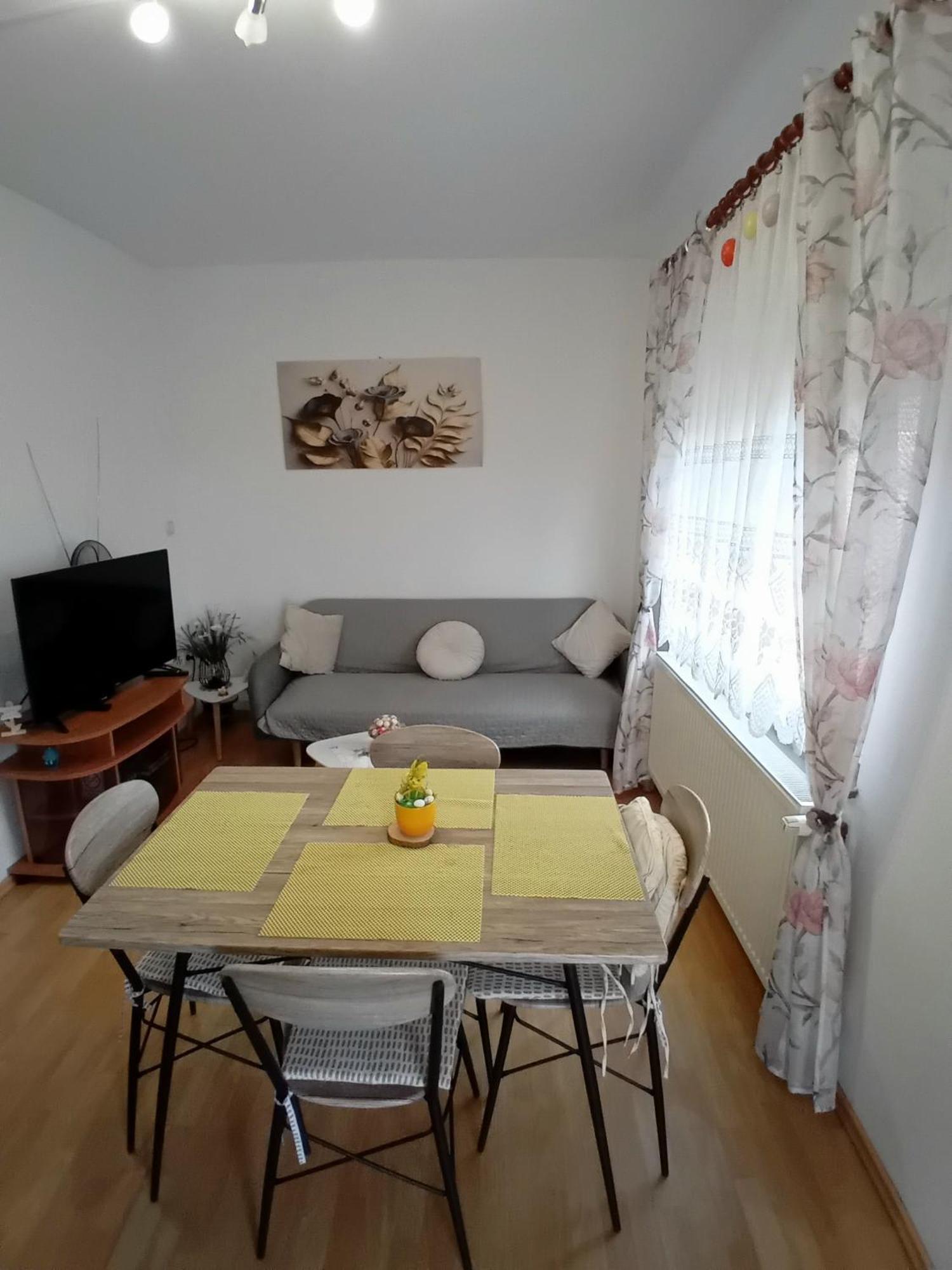 Apartman Nada Крапина Екстер'єр фото